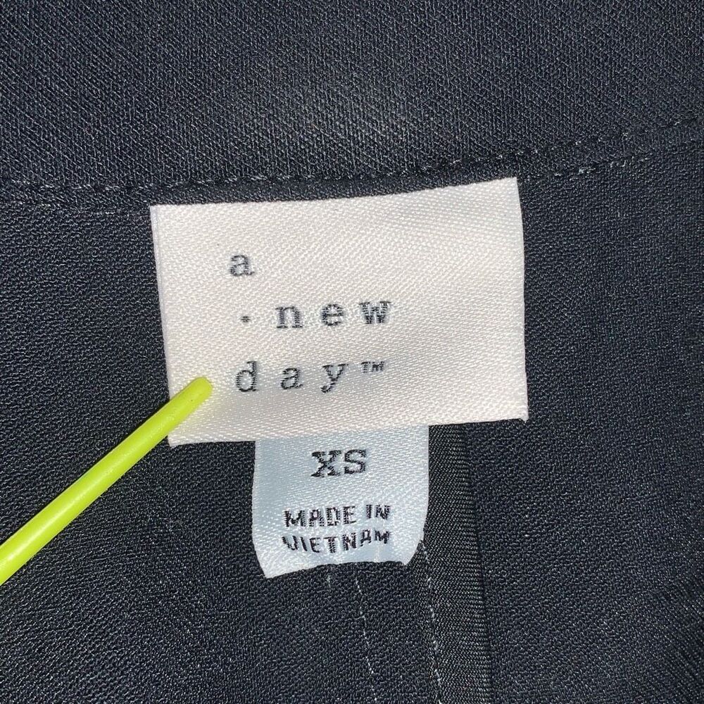 A New Day Womens Size XS‎ One Button Closure Blazer Black Lined Long Sleeve - Picture 2 of 8